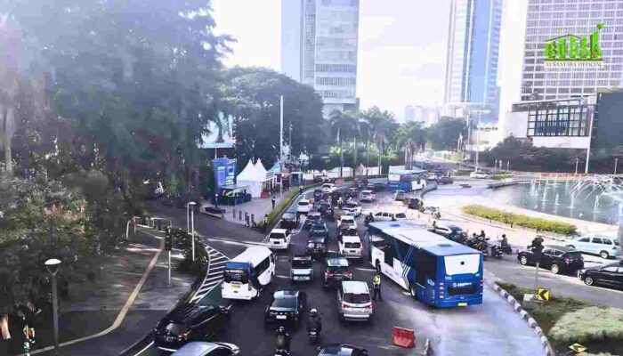Semarak Jakarta: Persiapan Malam Tahun Baru 2025 di Bundaran HI