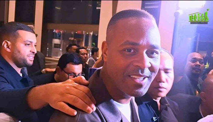 patrick kluivert sudah tiba siapa saja rombongan pelatihnya kompres