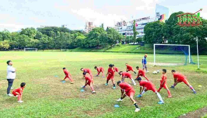 SIG Bangun Generasi Emas Sepak Bola Lewat SSB Berlisensi