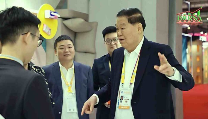 Teguh Ganda Wijaya Hibahkan Kendali Oki Pulp kepada Putranya