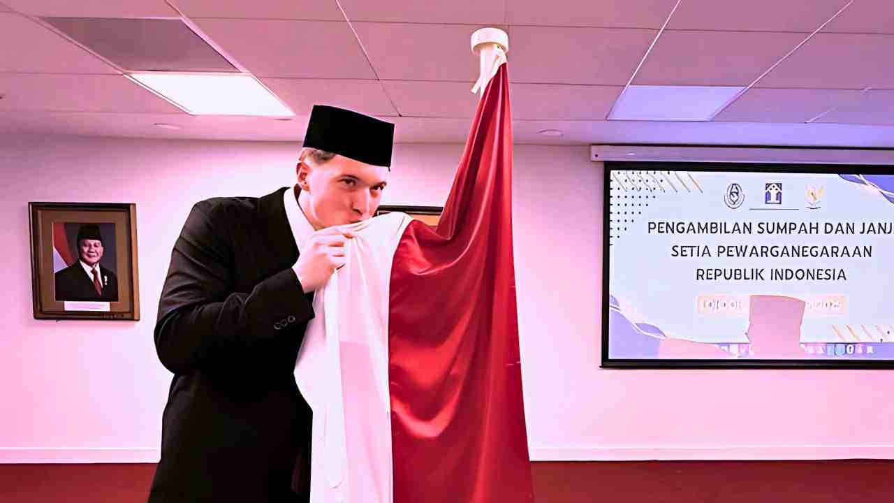 ole romeny resmi jadi wni, erick thohir ungkap harapan besar kompres