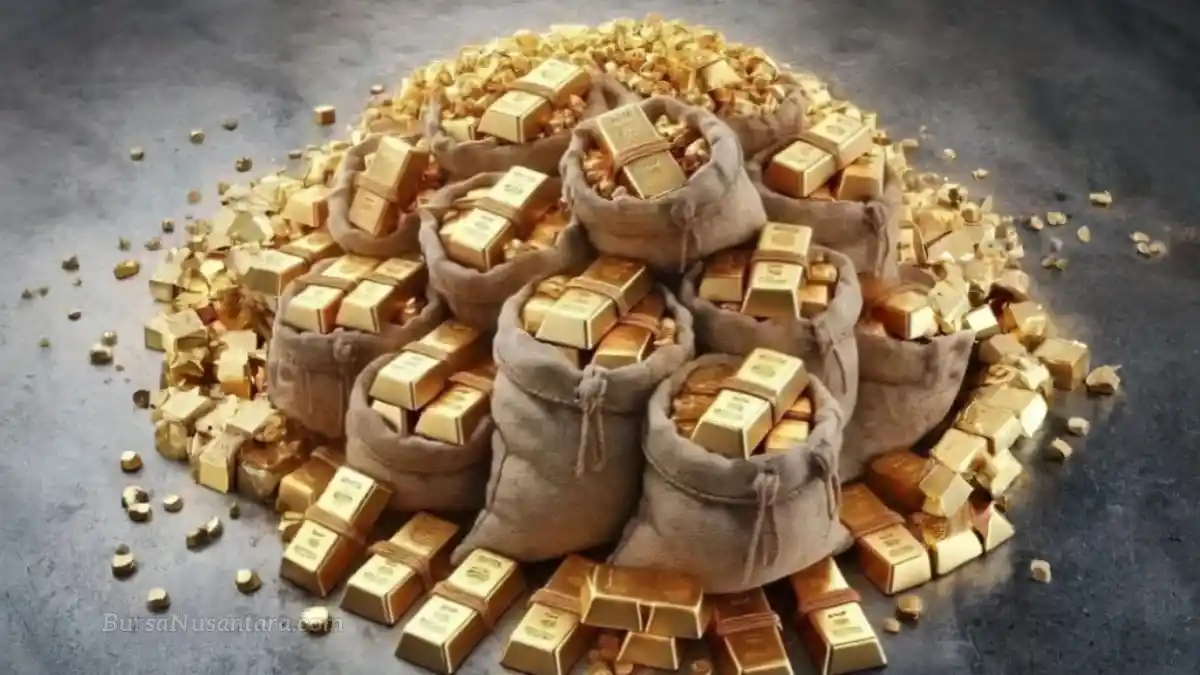 Harga Emas Dunia Jatuh, Dolar Kuat dan Tarif Trump Bayangi