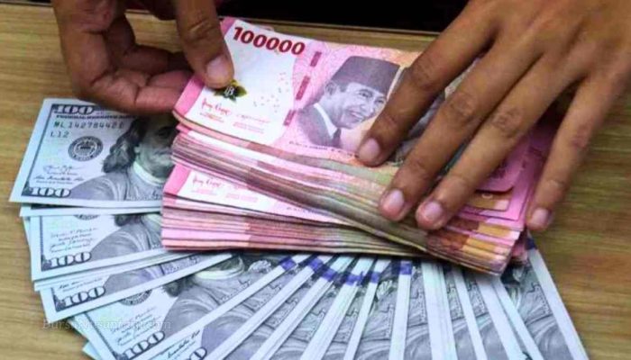 Rupiah Menguat Usai The Fed Tahan Pajak & BI Pangkas Suku Bunga