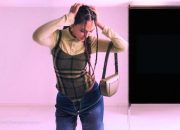 Luna Maya Angkat Gaya Kepang Jadi Ikon Fashion Baru