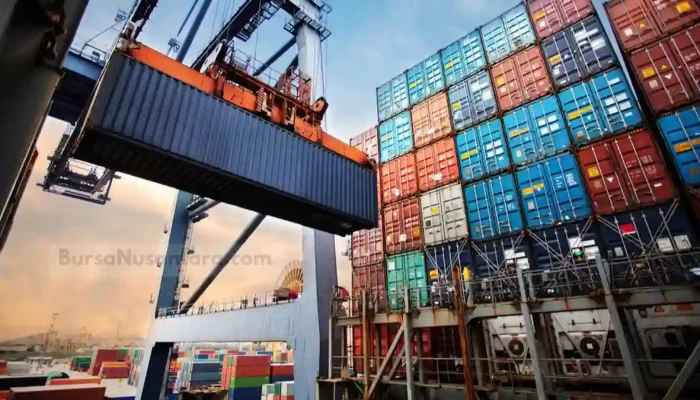 Lonjakan Impor China Picu Defisit Dagang RI