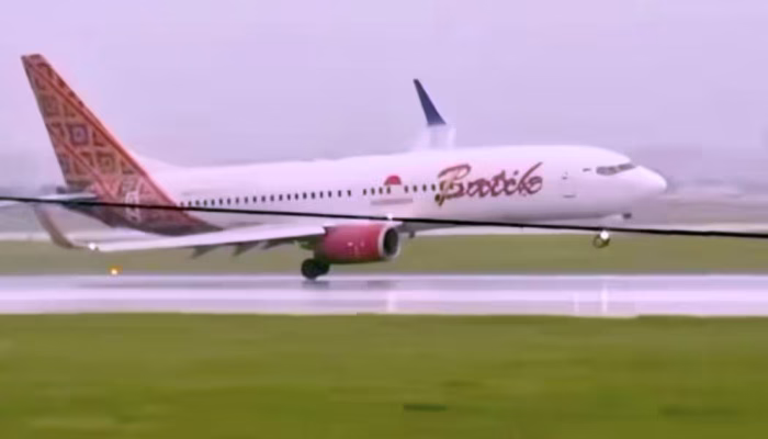 Pendaratan Miring Batik Air Gegerkan Bandara Soetta