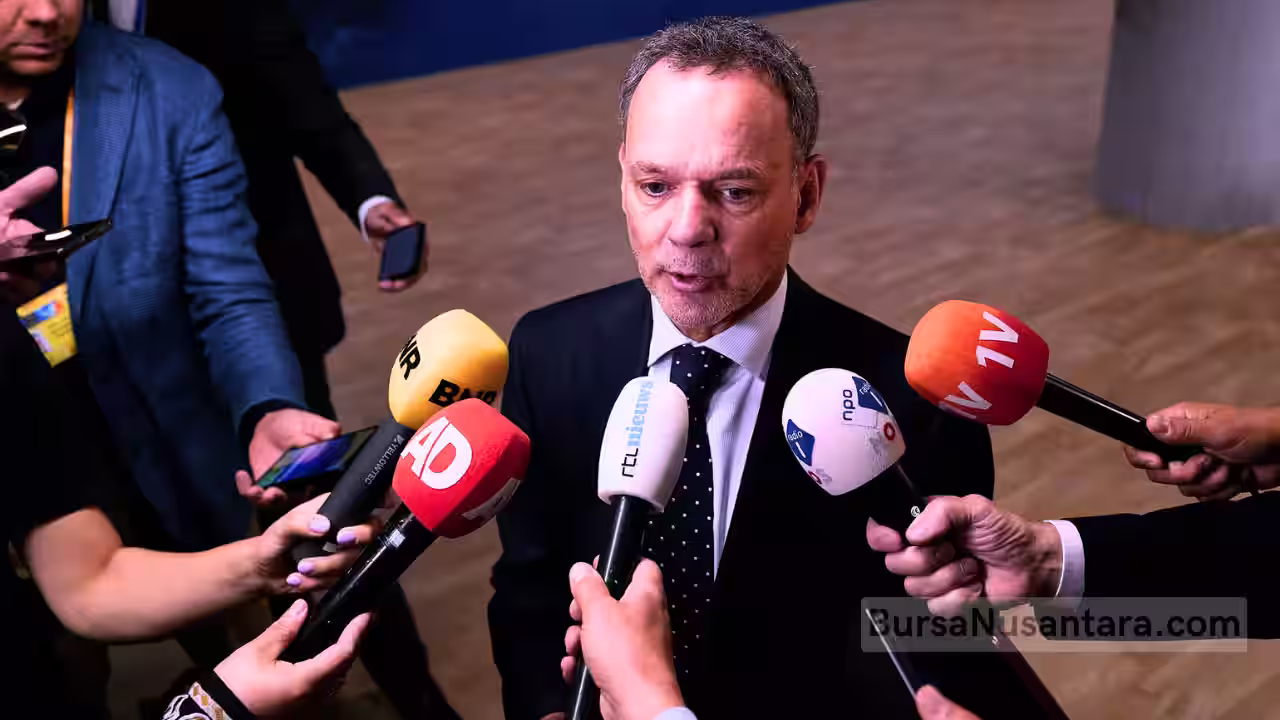 Menlu Belanda Caspar Veldkamp Mundur, Koalisi Ikut Guncang